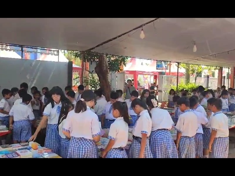 Kunjungan Siswa Siswi  SD Katolik Fransiskus Xaverius ke Dinas Perpustakaan dan Kearsipan Kabupaten Situbondo