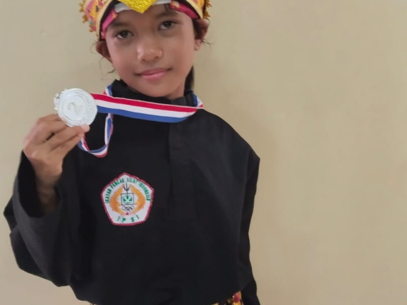 Juara 2 Lomba Pencak Silat Putri O2SN