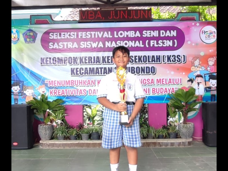 Juara 1 Lomba Menyanyi Solo FLS3N Tingkat Kecamatan Situbondo